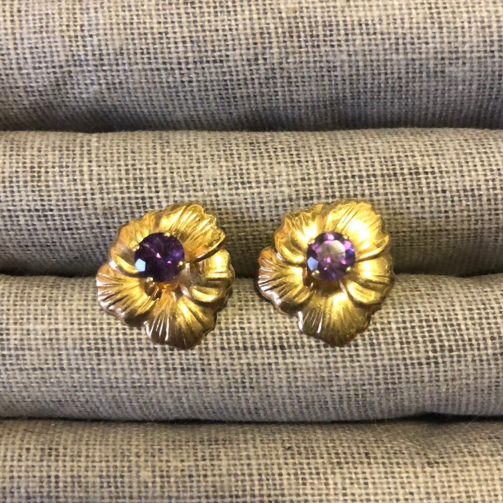 Gold & Amethyst stone earrings